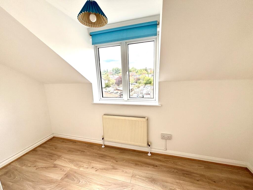 House in Twickenham - View 4