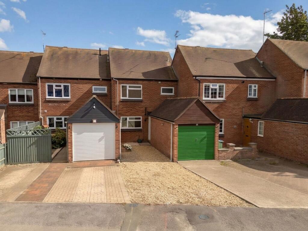 Main image of property: Hilltop, Long Crendon, HP18