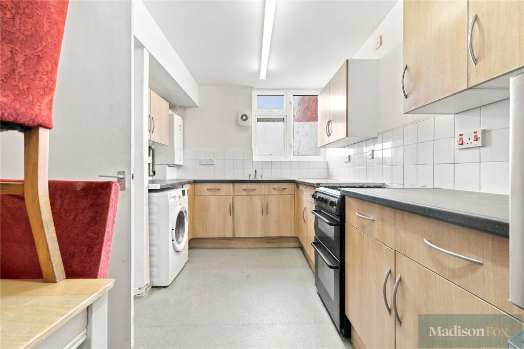 House in Ilford - View 4
