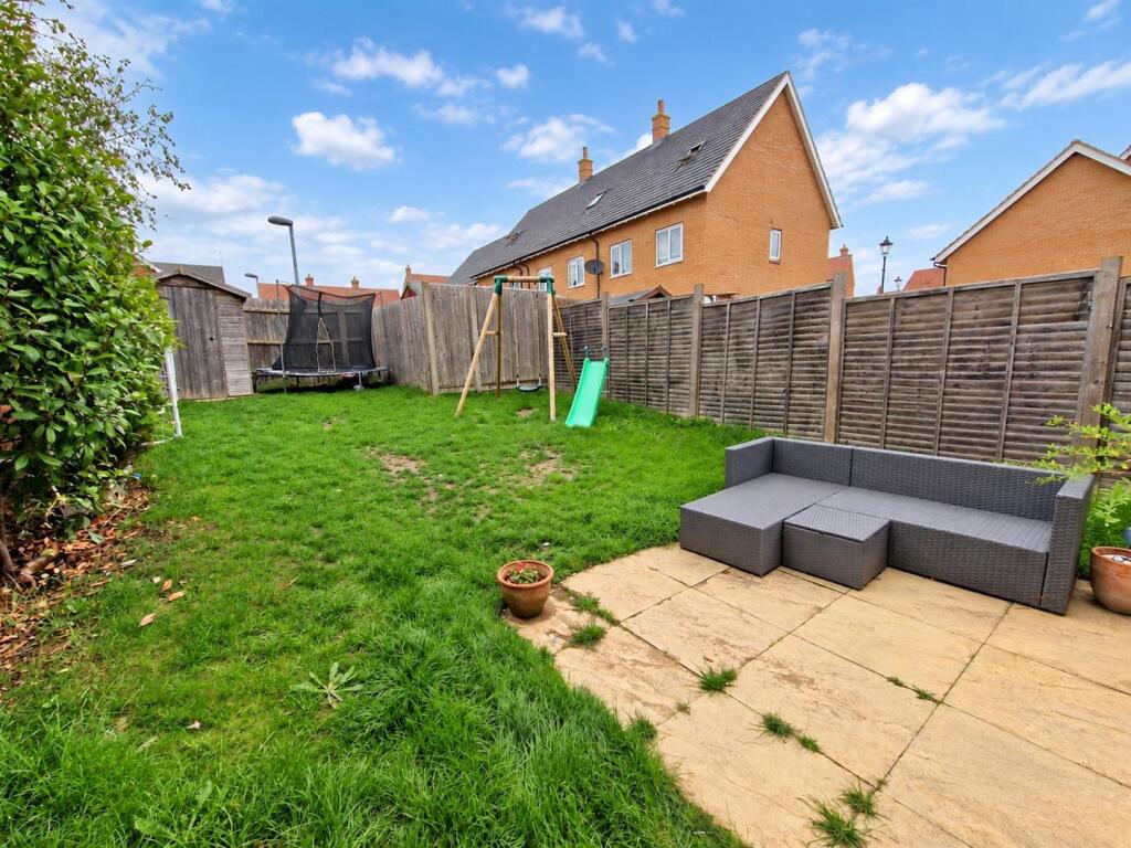 House in Milton Keynes - View 4