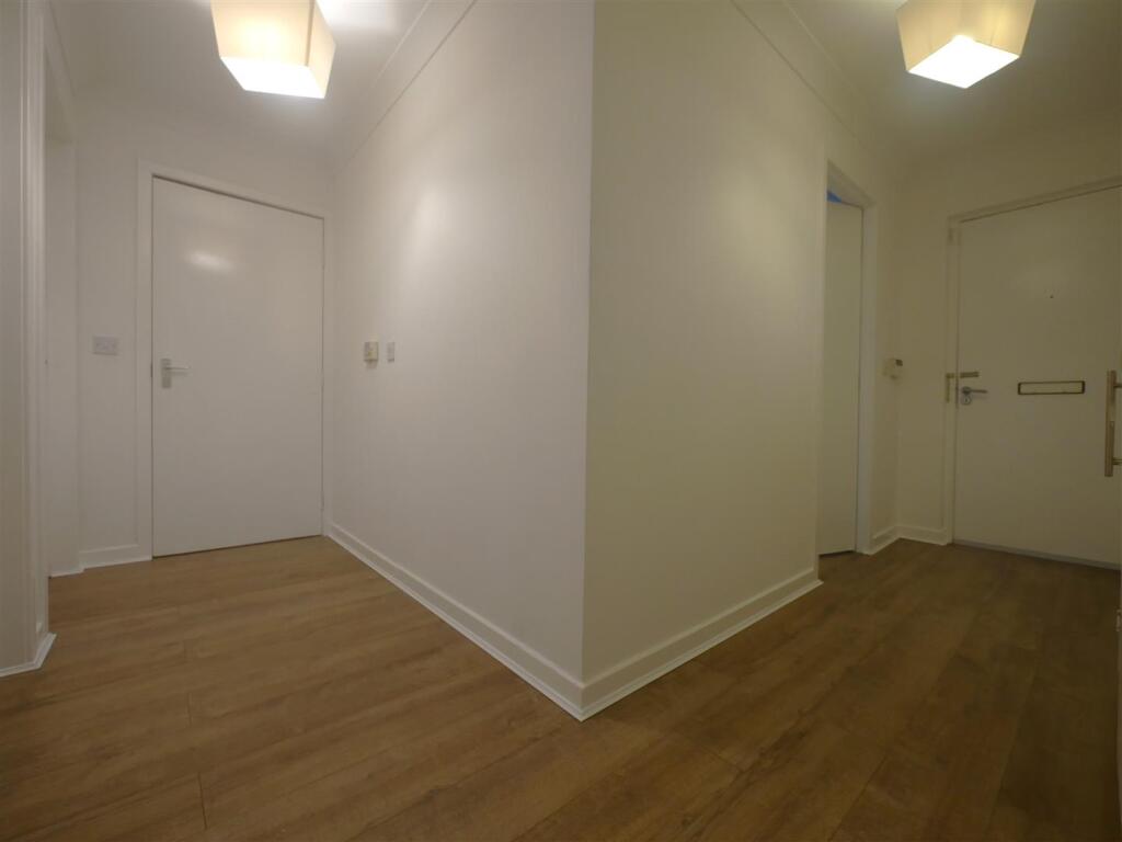 Apartment in Glasgow - View 2