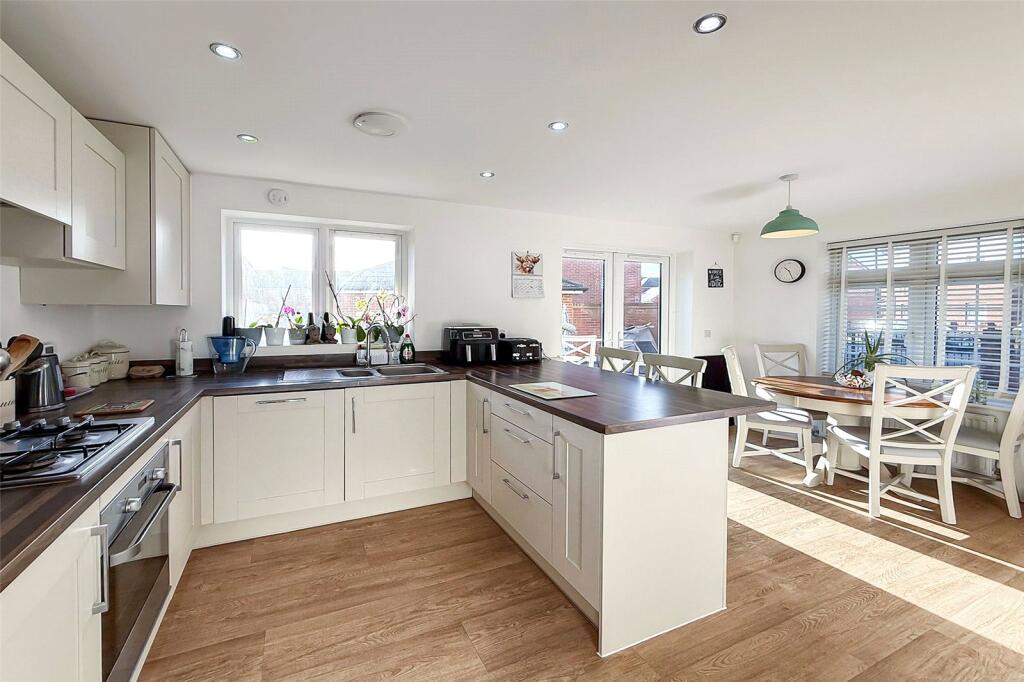 House in Littlehampton, Kingley Gate - View 2