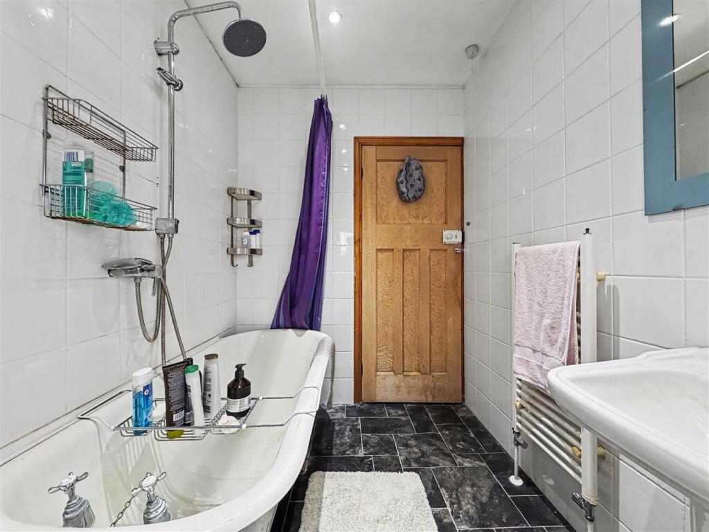 Additional image 24 of Hayes Road, Midsomer Norton