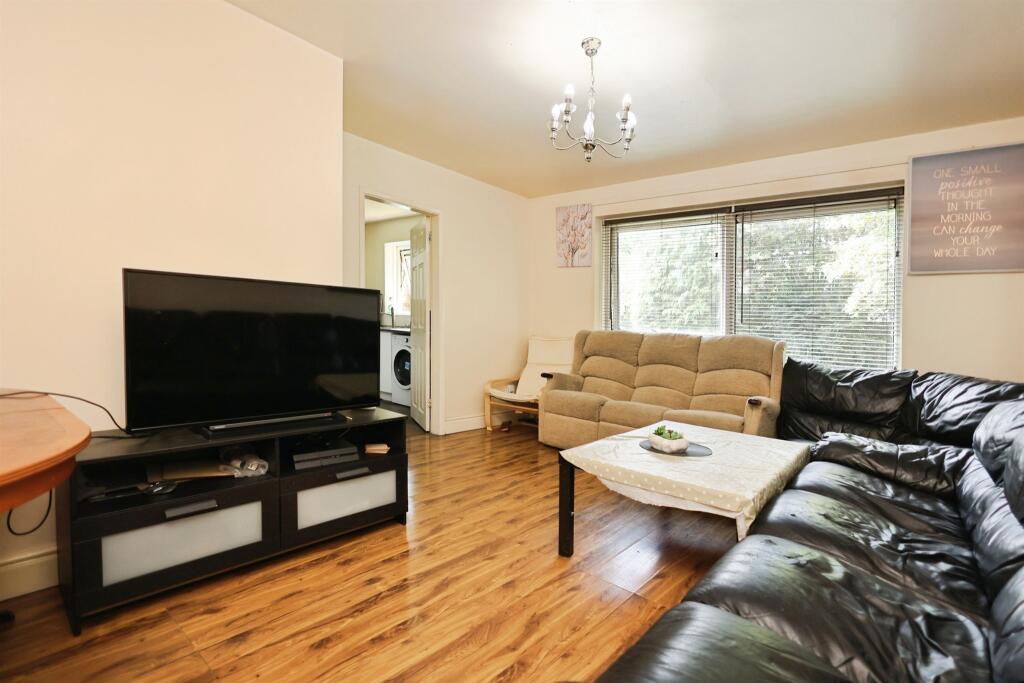 Apartment in Birmingham, Brandwood End - More
