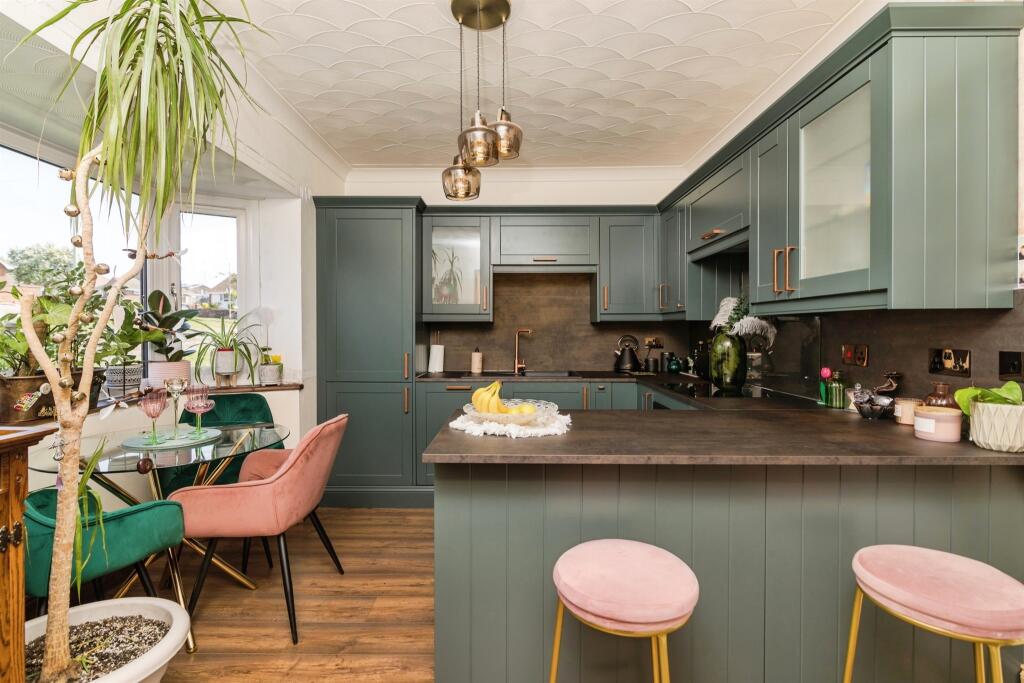 Main image of property: Oulton Road, Lowestoft