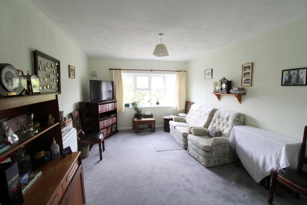 49a Glebe Way, West Wickham, BR4 photo 3