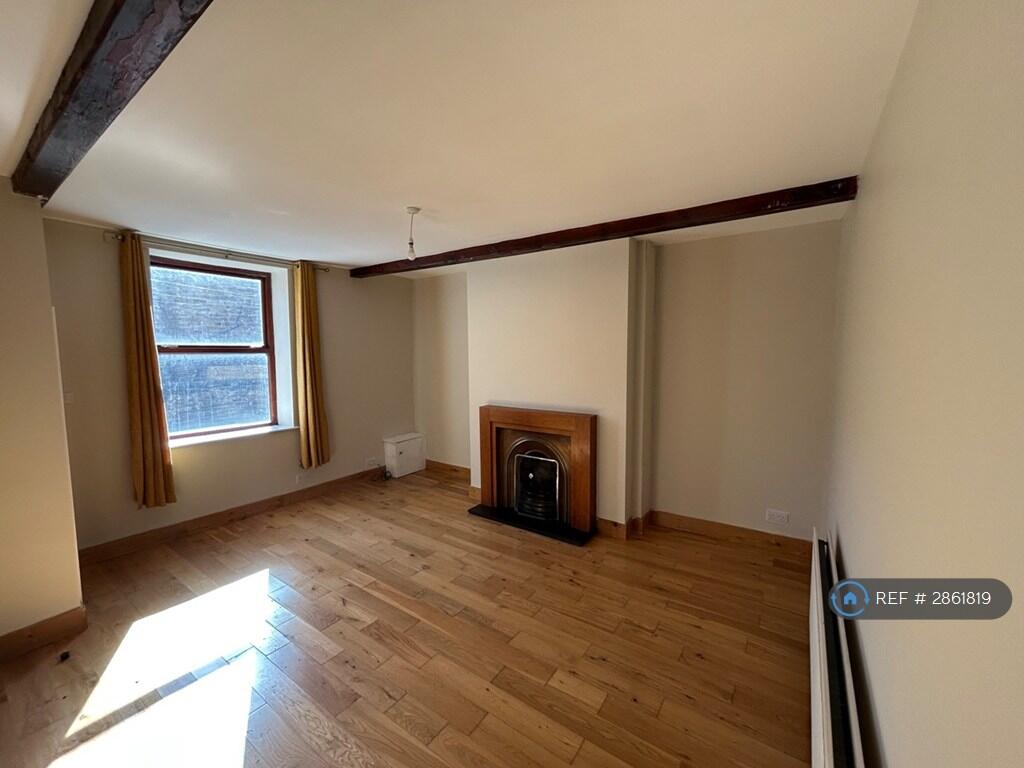 Main image of property: Grove Square, Cleckheaton, BD19