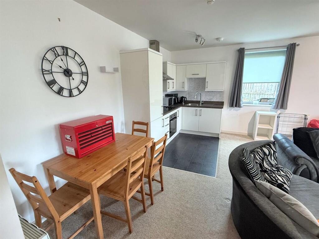 Apartment in York - View 5
