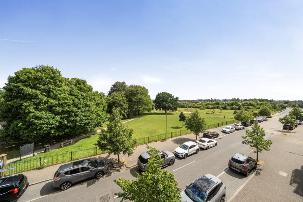 Apartment in Tonbridge - View 2