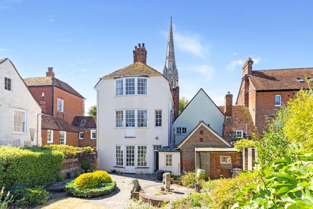 Main image of property: The Close, Salisbury