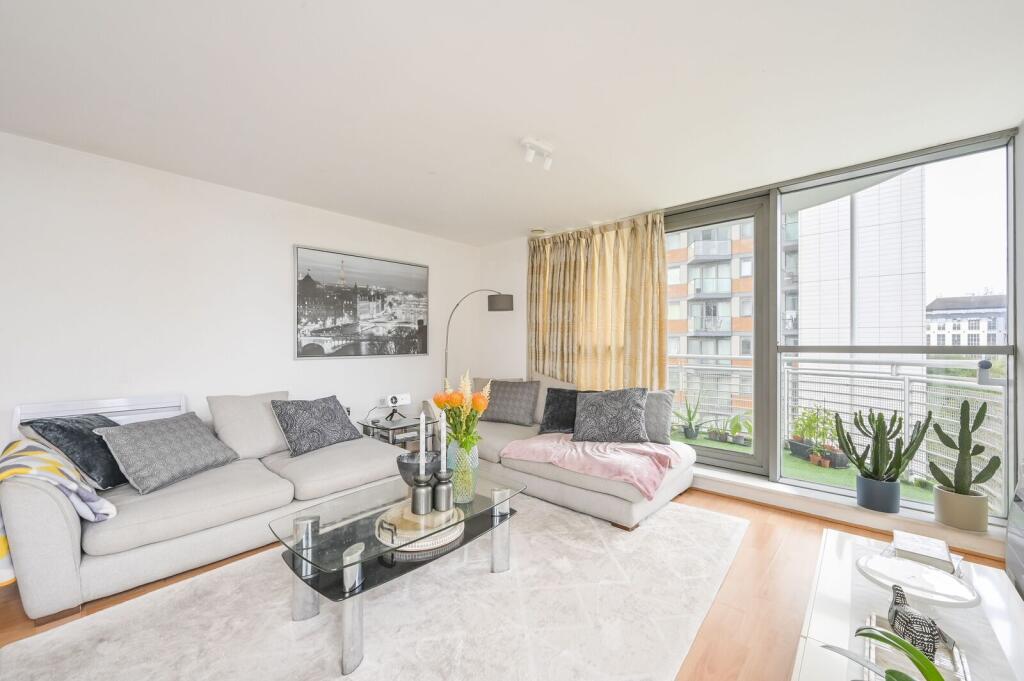 Apartment in London - More