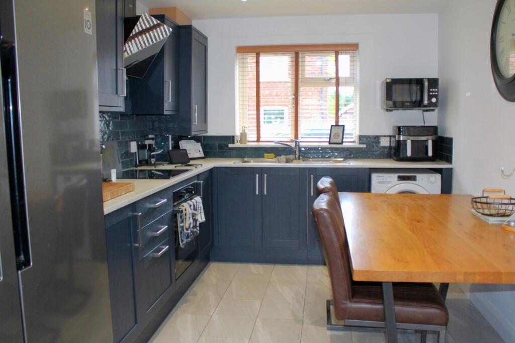 House in Brigg, North Lincolnshire - More