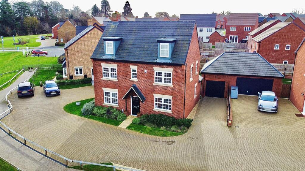 Main image of property: Ramfield Crescent, Collingtree Park, Northampton NN4