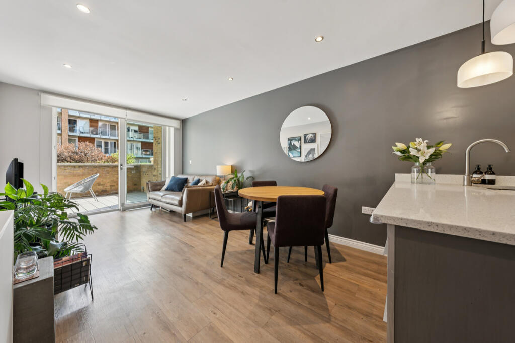 Main image of property: Battersea Park Road, London, SW8