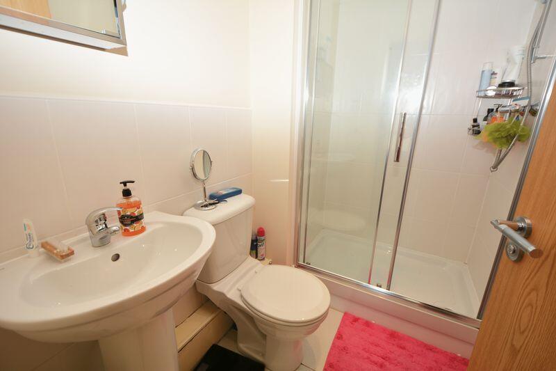 Apartment in Manchester - View 5
