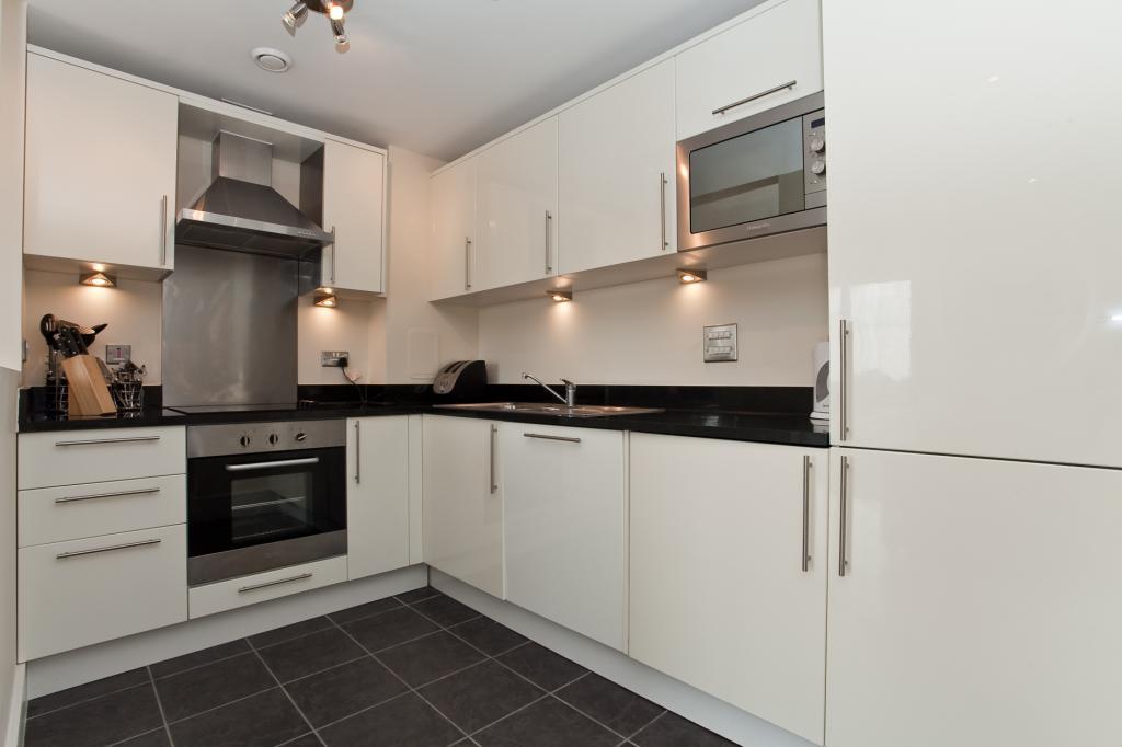 Apartment in London - More