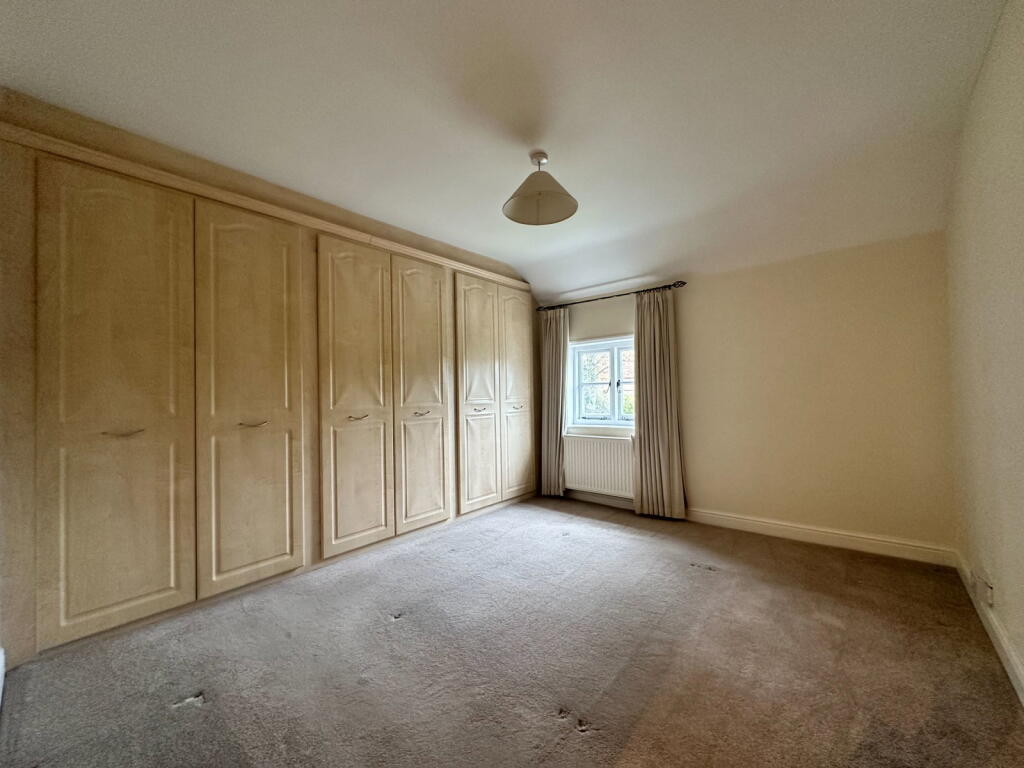 House in Reading - More