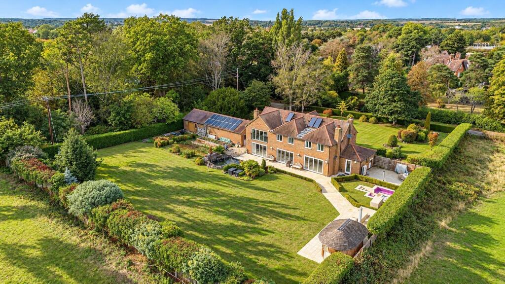 House in East Hertfordshire, Hertford Heath - View 3