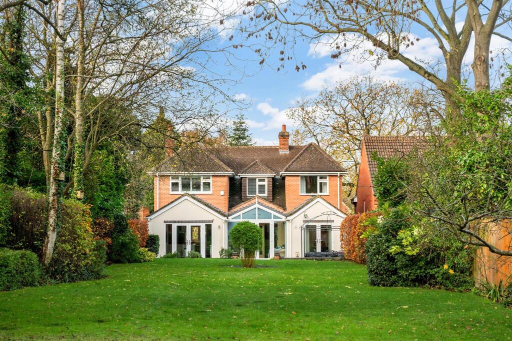5-bed detached on Beacon Road, Loughborough, £835,000