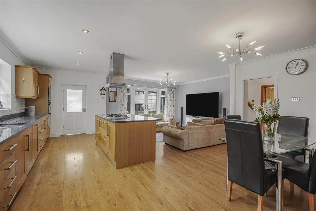 House in Leeds, Austhorpe - More