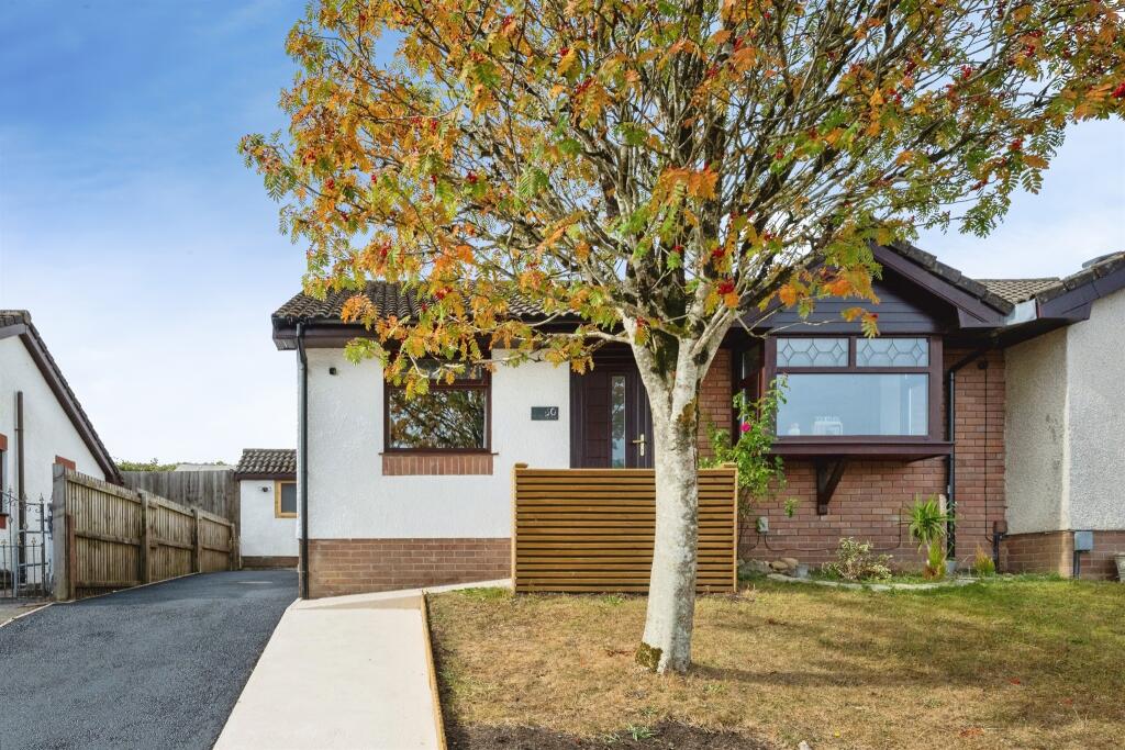 House in Swansea, Llansamlet - More