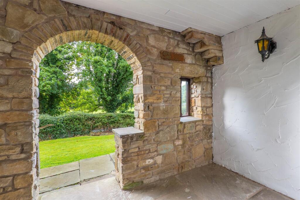 House in Preston - More