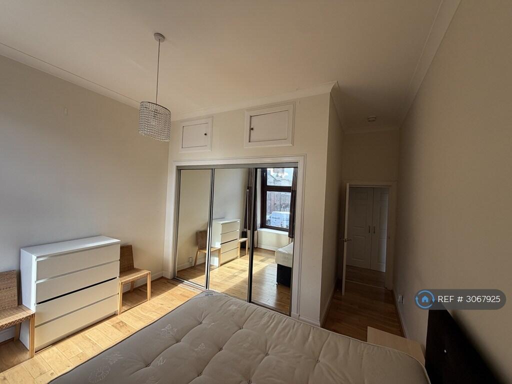 Apartment in Motherwell, South Lanarkshire - View 4