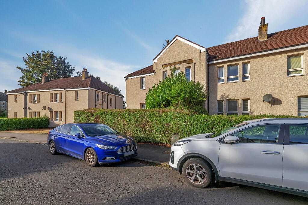 Apartment in Paisley - View 3
