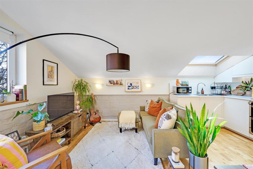 Main image of property: Staines Road, Twickenham, TW2