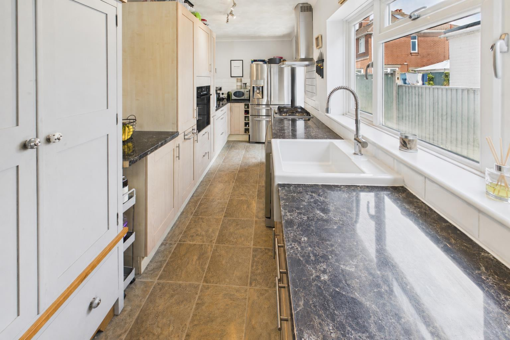 House in Southampton, Regents Park - View 3