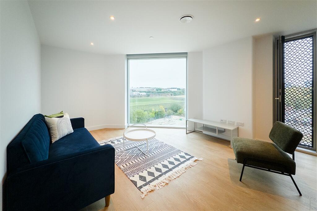 Main image of property: Park View, Dantzic Street, M4