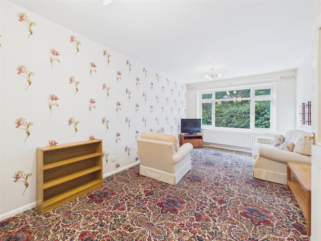 Apartment in Sheffield - View 2