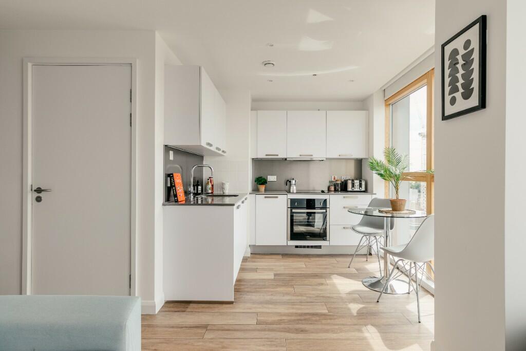 Main image of property: Queen Street, Maidenhead, Berkshire, SL6