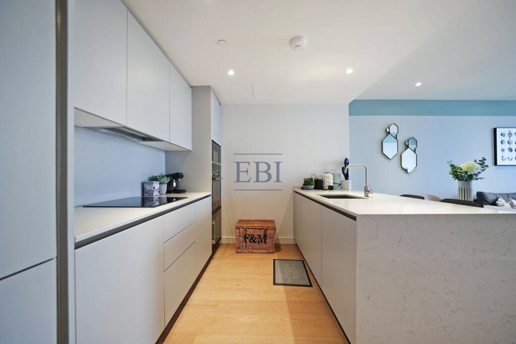 Apartment in London, St John's Estate, Isle of Dogs - View 4
