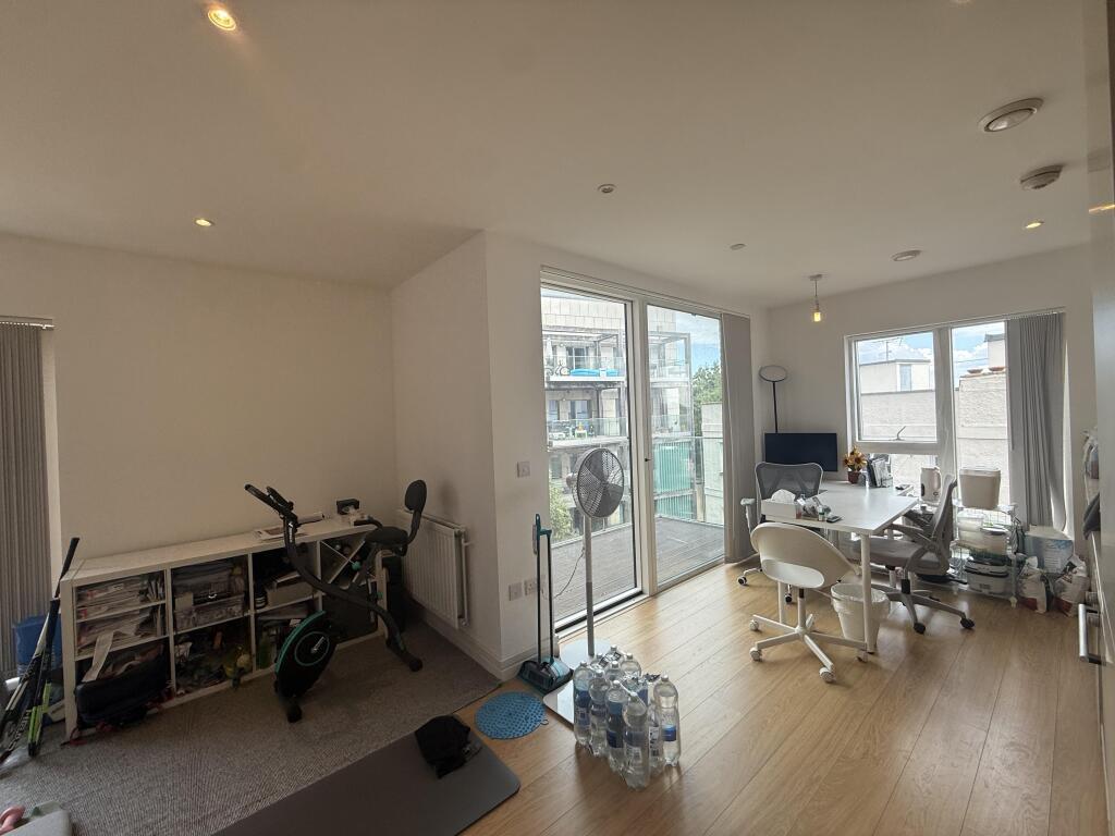 Apartment in London - View 2