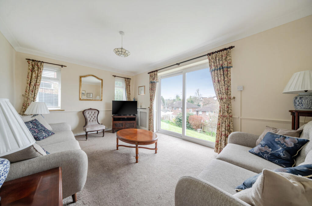 Dell Road, Tilehurst, Reading – pohled 2