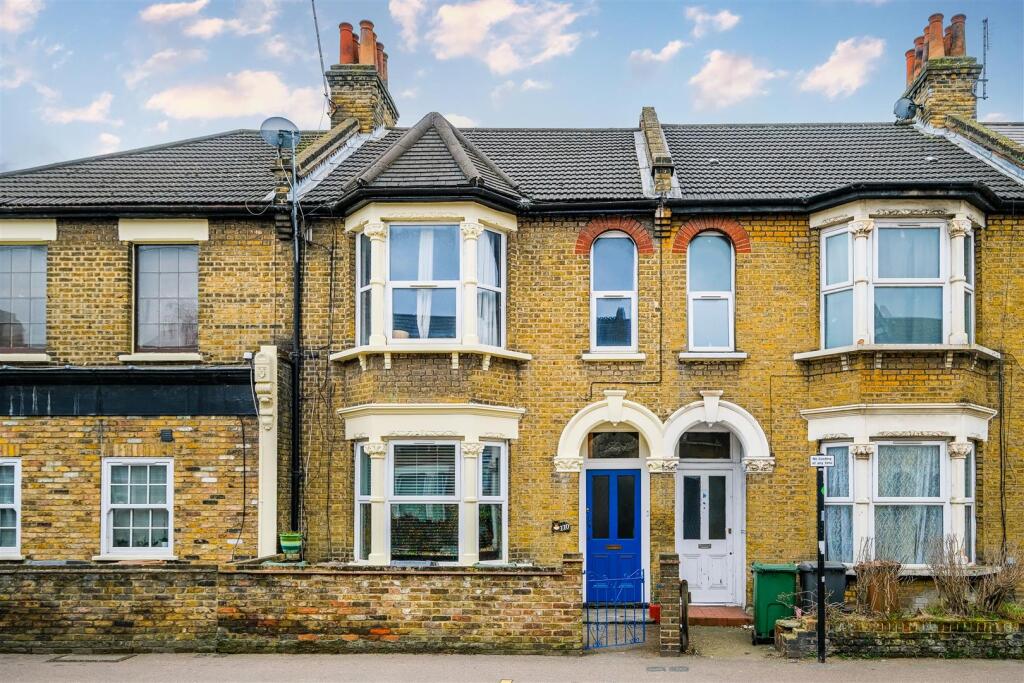 Main image of property: Forest Road, Walthamstow, E17