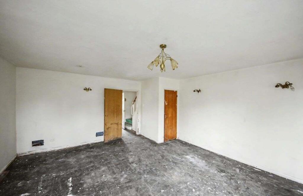 House in Stevenage, Stotfold - View 3