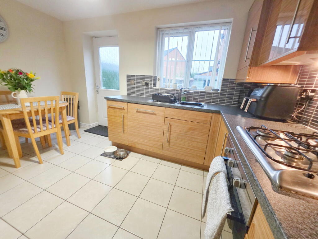 House in Barnsley, South Yorkshire - View 5