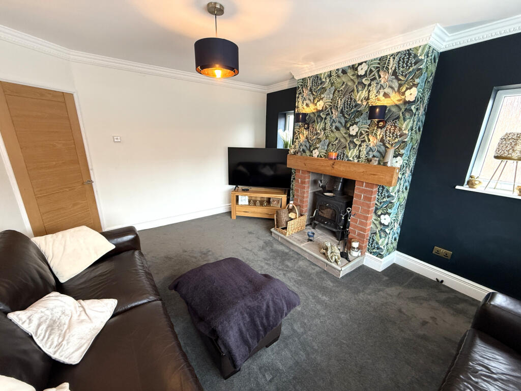 Newton Close, Freckleton, PR4 photo 3