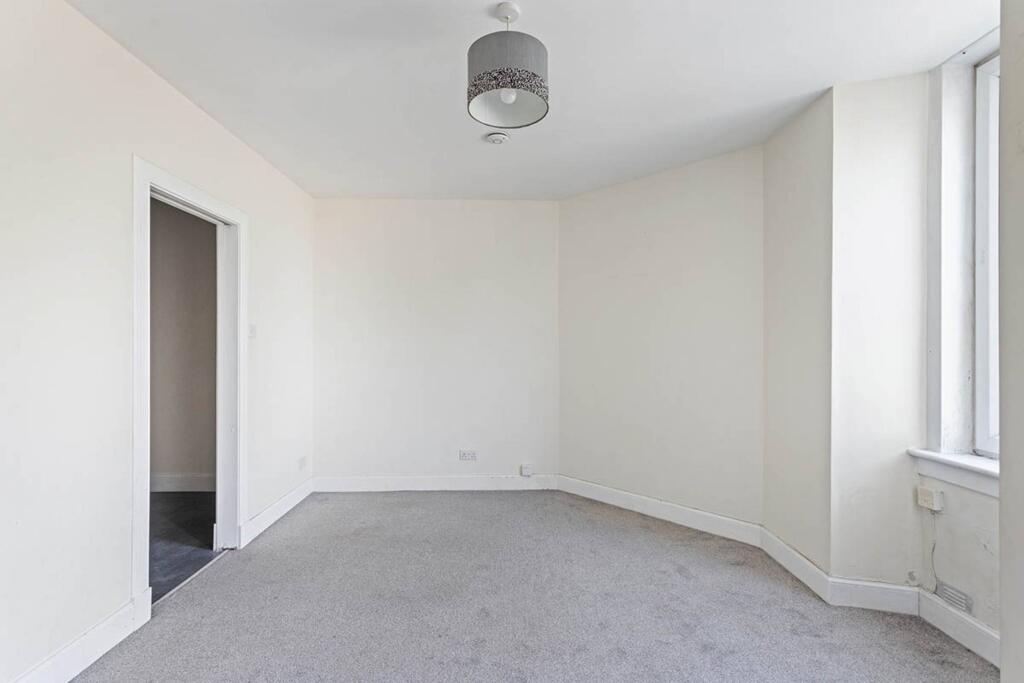 Apartment in Edinburgh - View 4