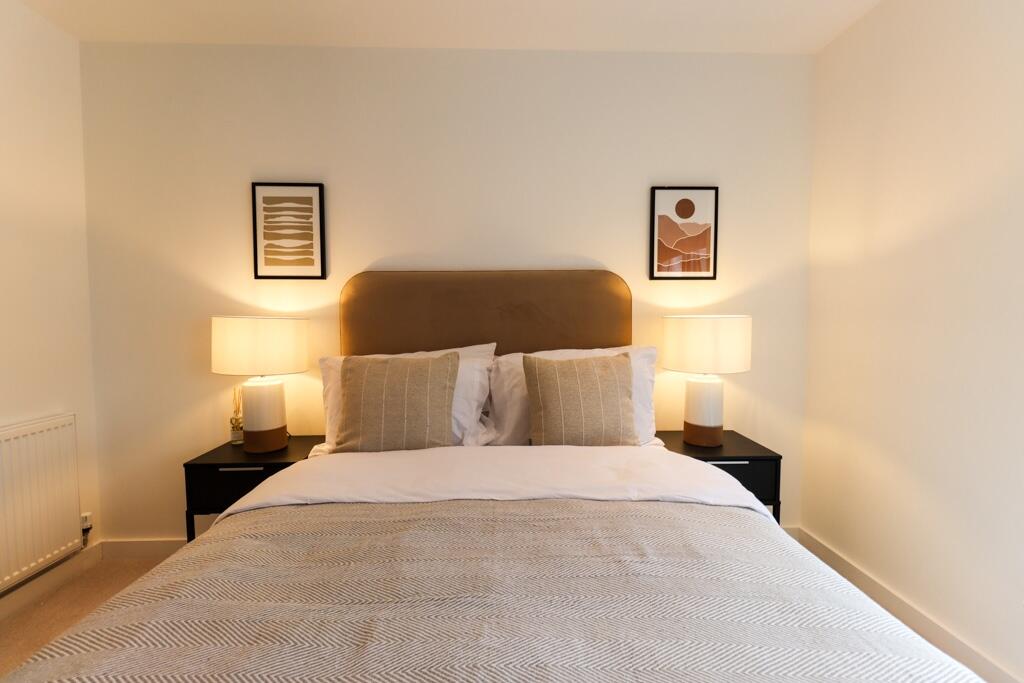 Main image of property: Thames Quarter, Reading