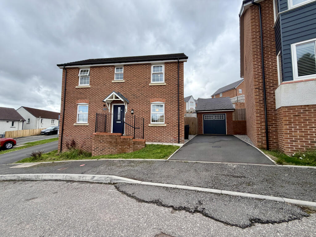 Main image of property: Ty Newydd Heights, Trefechan, Merthyr Tydfil, CF48 2AN