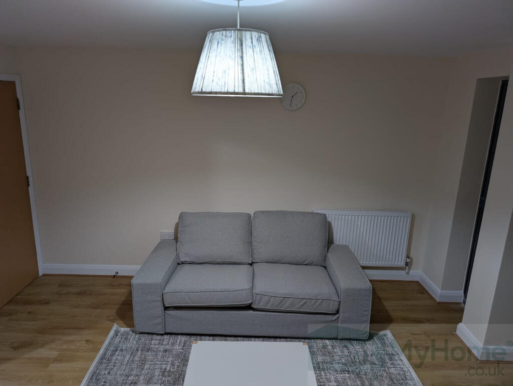 420 London Road, Croydon – další