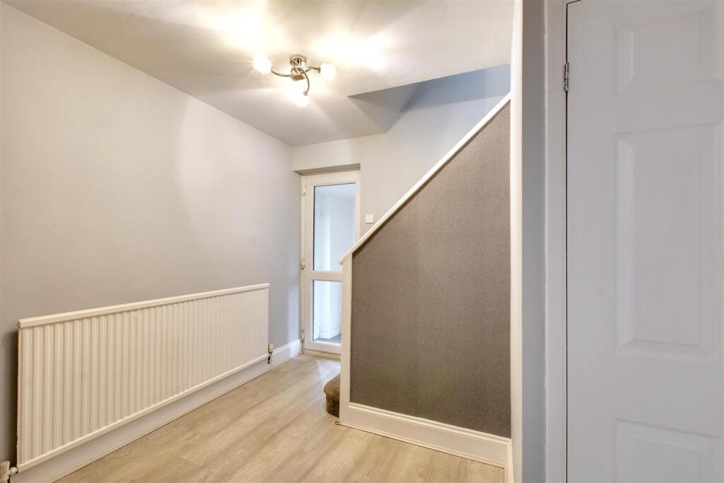 House in Nottingham, Inham Nook, Chilwell - View 5