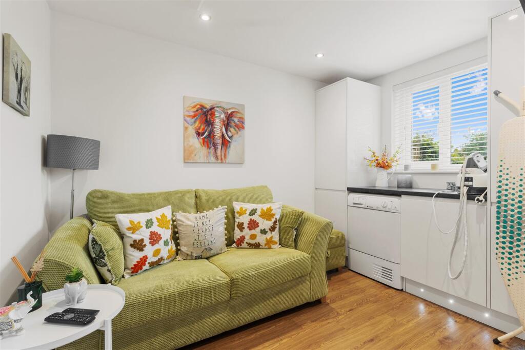 House in Wealden, Upper Horsebridge, Hailsham - More