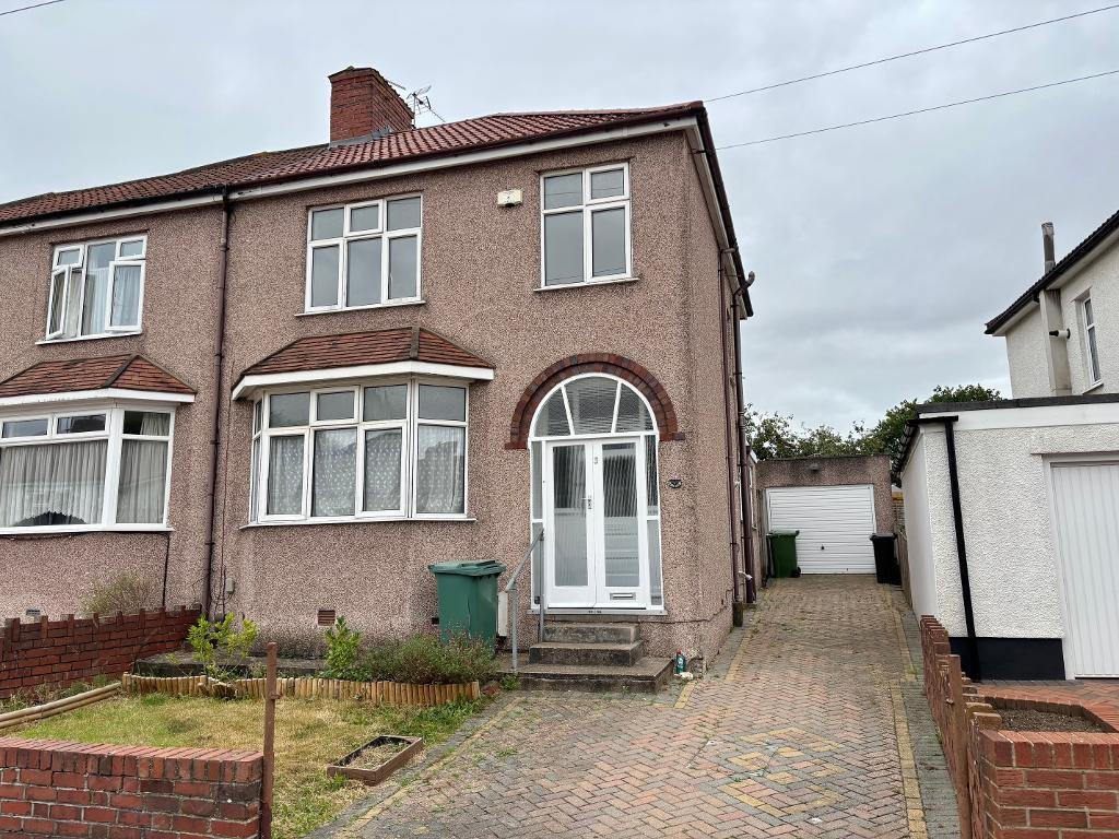 Main image of property: Acacia Avenue, Staple Hill, Bristol, BS16 4NN
