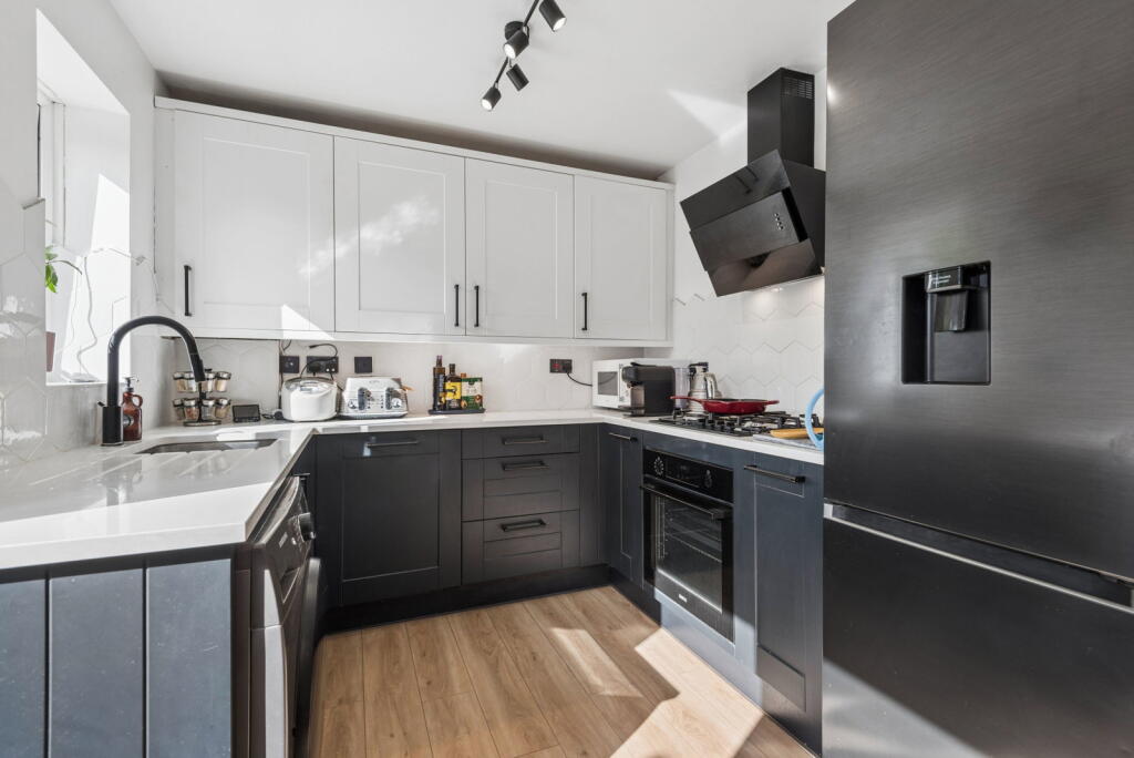 House in North Hertfordshire, Hertfordshire - View 3