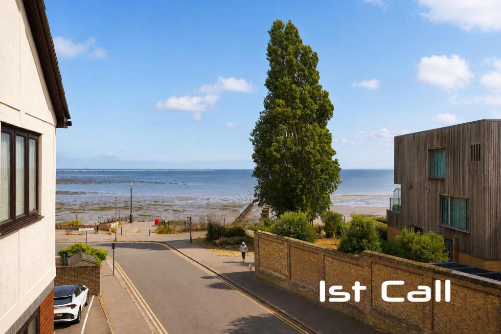 Apartment in Southend-on-Sea, Essex - View 4