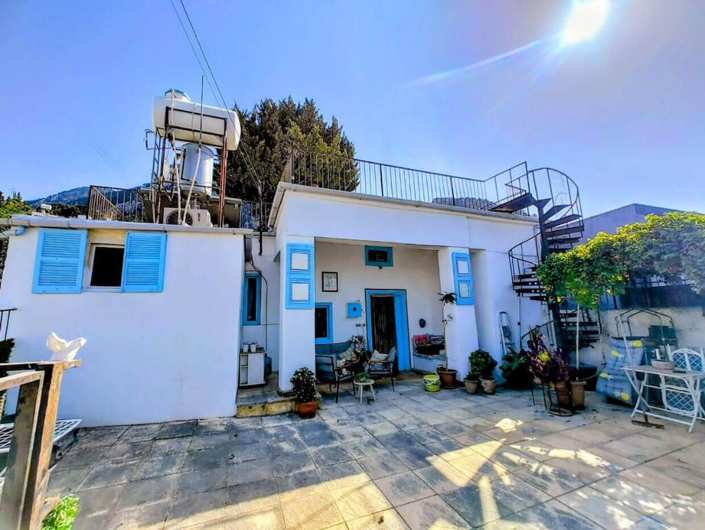 Main image of property: Karsiyaka, Girne